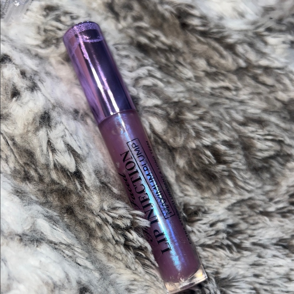 Too Faced Lip Injection Extreme Lip Plumper blueberry fizz  💙💘